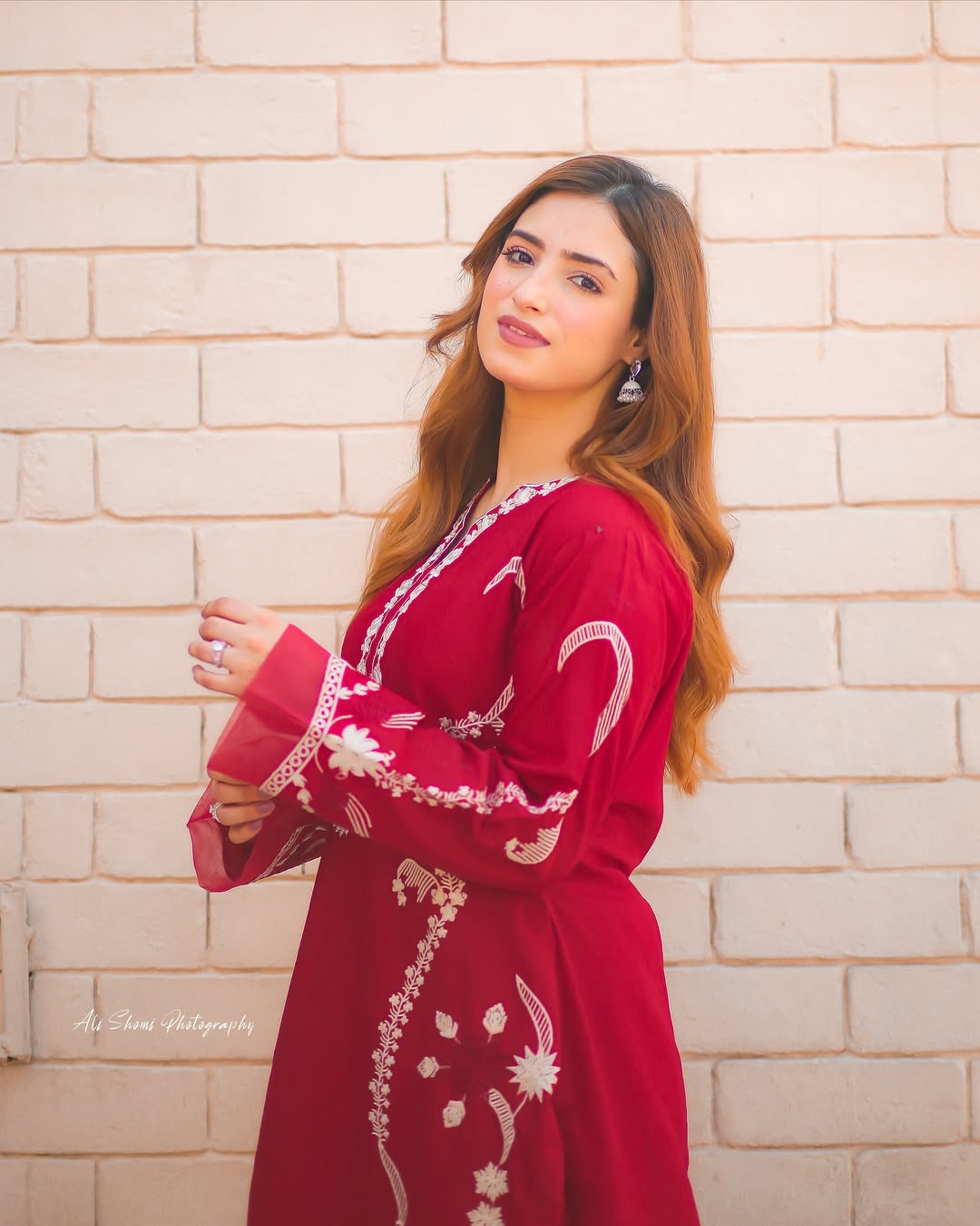 Vibrant Crimson Red 2-Piece Embroidered Kurta Set | White Thread Work Summer Lawn Suit | Ready-to-Wear Casual Chic
